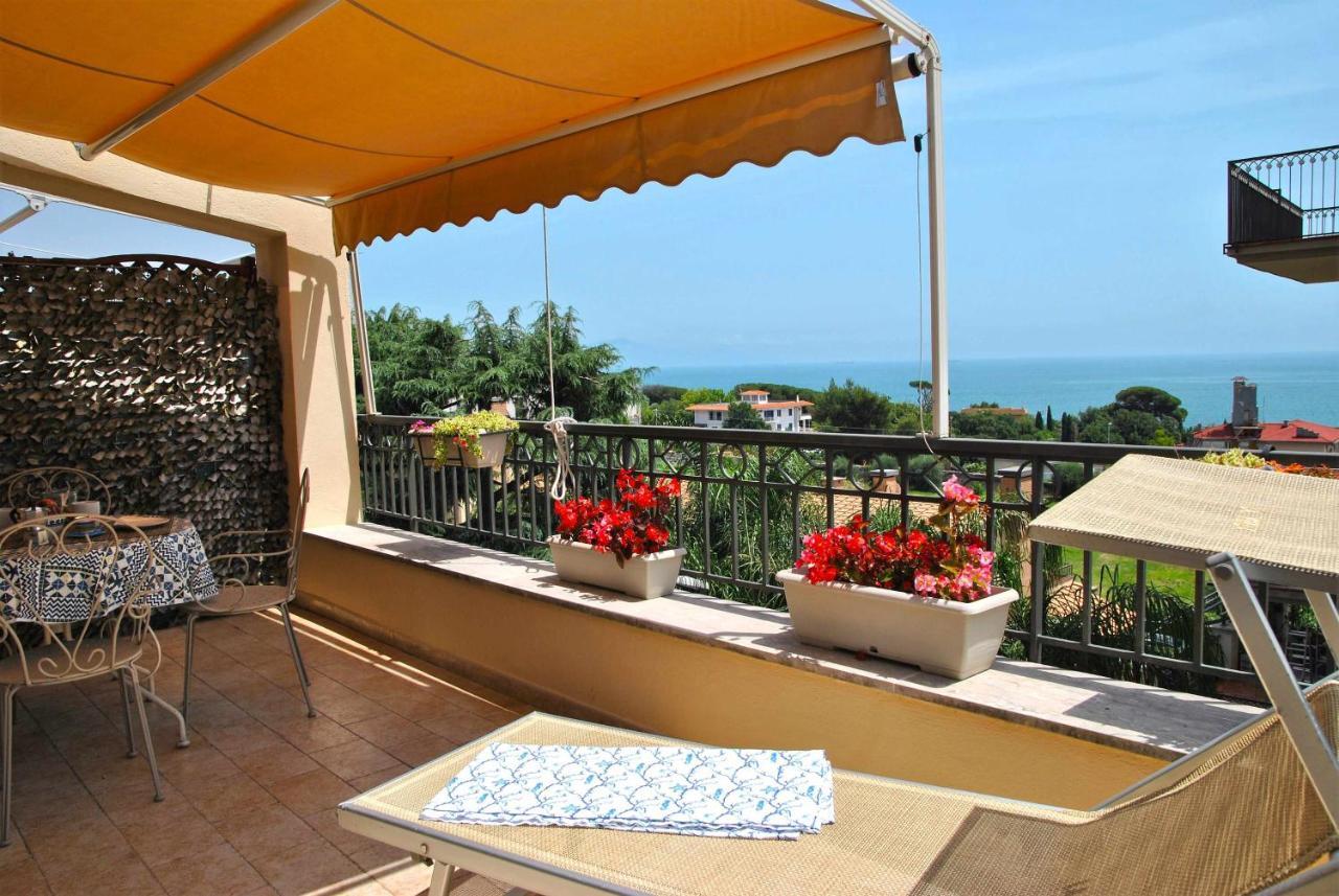 フォルミアCasa Dinky Attico Con Terrazza Vista Mareアパートメント エクステリア 写真
